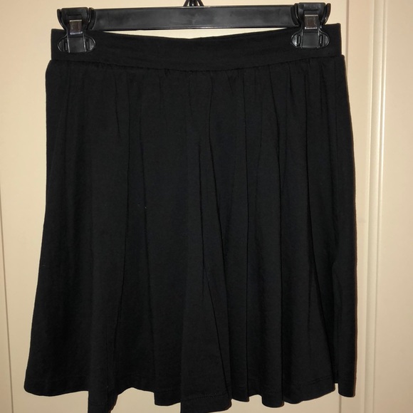 Mini Skater skirt - Picture 1 of 2